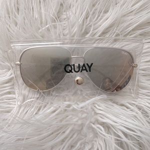 Gold rimmed Quay oversized aviator sunglasses with case.
